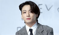 ‘군인’ BTS 정국, 복무 중 ‘주식 83억’ 탈취 피해 “해킹범 못 찾아”.…