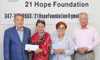 비전맘협회 21희망재단에 후원금 전달