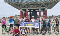 ‘두 바퀴의 행복’… 600마일 페달 밟으며 기금모금