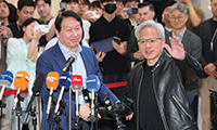 SK, 인프라 구축·운영 전면에… 현대차·LG는 첨단로봇