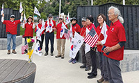 미주 화토 산악회 한국전 기념비 참배