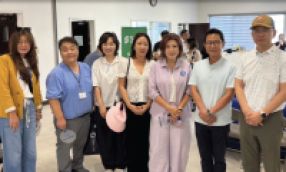 Warm Medical Volunteer Service Held for Community Health