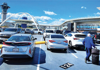 LAX 주차장 절도 비상… 고급 차량들 노린다